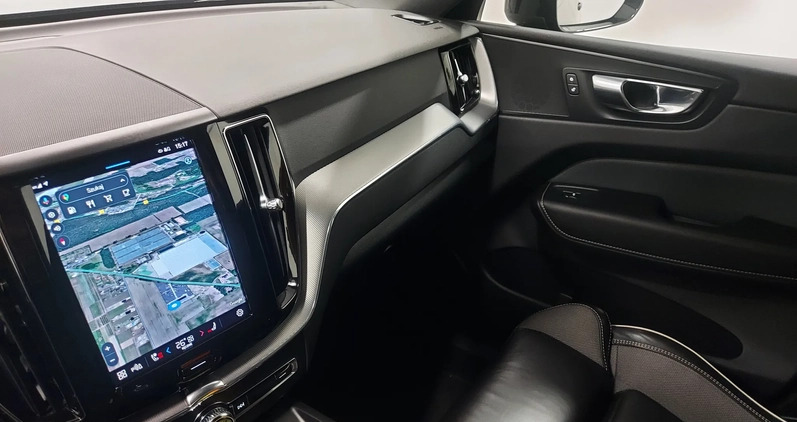 Volvo XC 60 cena 177000 przebieg: 39542, rok produkcji 2022 z Krynica Morska małe 277